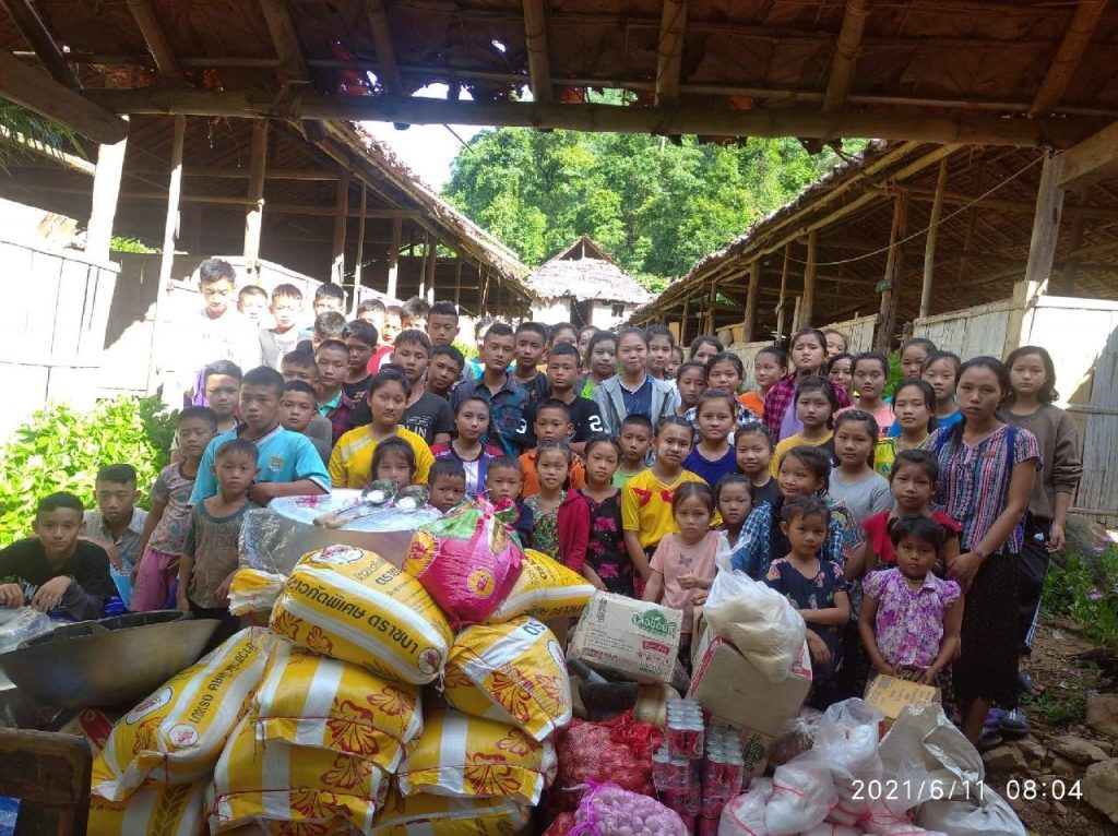 Aid recipients in Myanmar