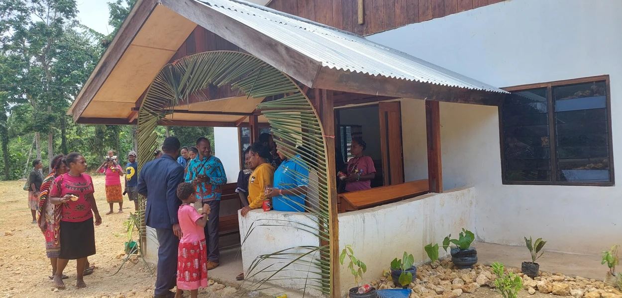 Displaced West Papuan Christians gather for worship. csi